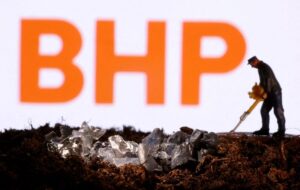 BHP tem lucro estável no 1º semestre fiscal e alerta sobre impacto da inflação