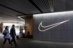 Nike cortará cerca de 2% da força de trabalho para reduzir custos diante de menor demanda