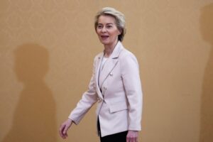Líderes europeus prometem em Kiev apoiar a Ucrânia