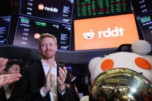 Reddit estreia na bolsa dos EUA nesta 5ª-feira após precificar IPO no topo