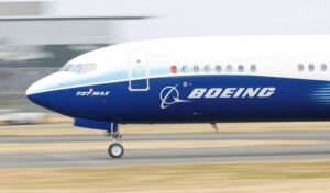 Presidente da Boeing vai deixar cargo no final de 2024 em meio à crise de qualidade