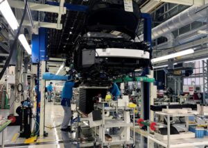 Toyota concorda com o maior aumento salarial em 25 anos e abre caminho para BC do Japão