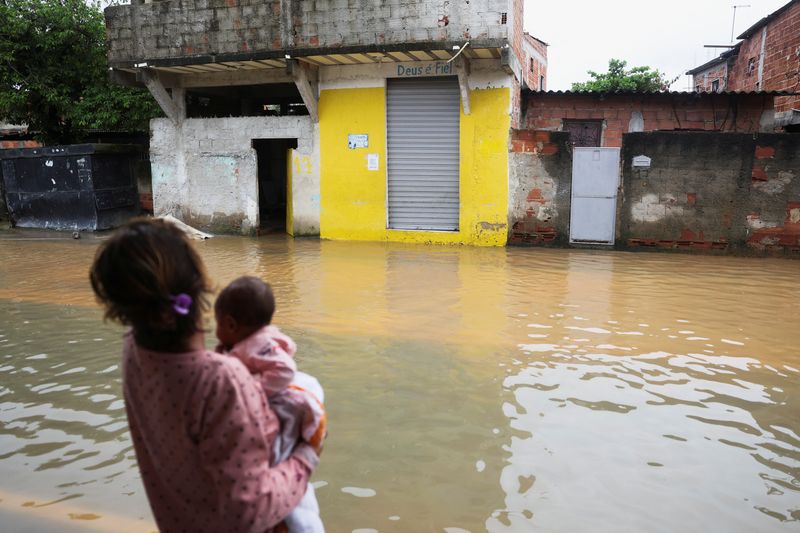 Sobe para 19 número de mortos pelas chuvas no Espírito Santo, diz Defesa Civil