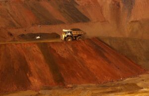 Minério de ferro amplia perdas com preocupações sobre demanda da China
