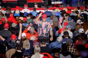 Republicanos deram grande guinada populista na era Trump, mostra pesquisa Reuters/Ipsos