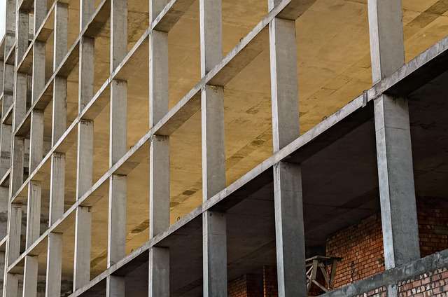 Recuo do Governo na Decisão de Aumentar Alíquota do IOF é Oficializado: Implicações Econômicas e Reações do Mercado Frente à Mudança de Curso na Política Fiscal